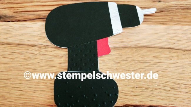 Karte in der Optik eines Akkuschraubers