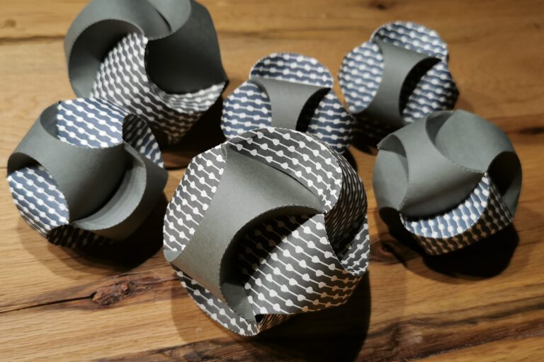 Paperballs